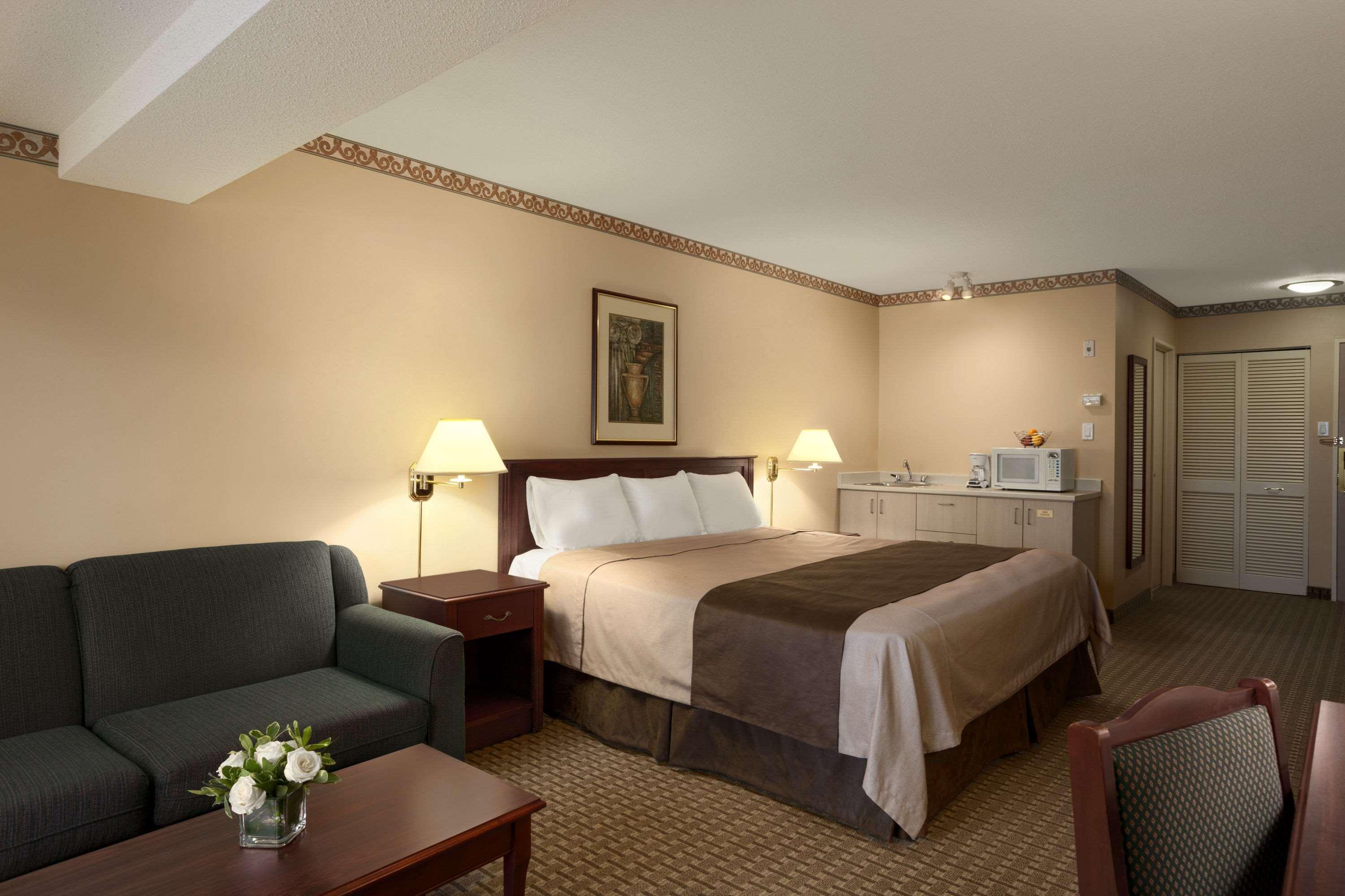 Travelodge By Wyndham Ottawa West Luaran gambar