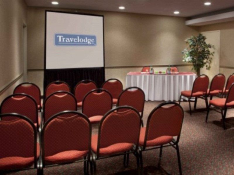 Travelodge By Wyndham Ottawa West Luaran gambar